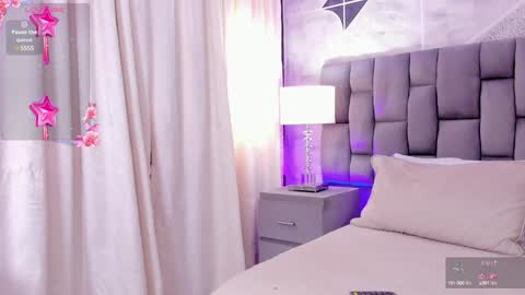 CintiaCollins  online show from February 3, 8:46 pm