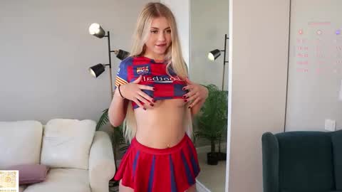 Sandy online show from October 21, 7:53 am