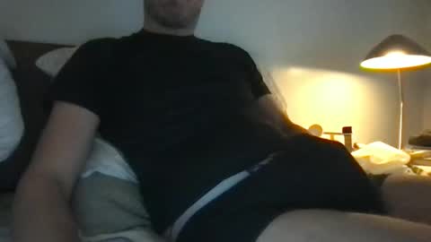 Snapshot of citylights136 chatting on November 9, 8:29 pm citylights136 online show from November 9, 8:29 pm