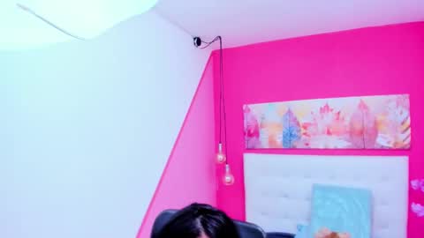 claire aristizabal online show from December 26, 12:38 pm