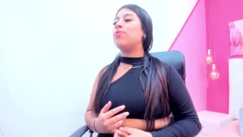 claire aristizabal online show from January 16, 3:56 am