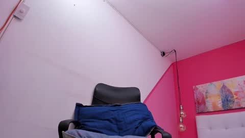 claire aristizabal online show from February 21, 9:56 am