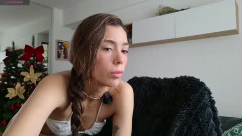 Snapshot of clairevarhol chatting on November 16, 12:44 pm clairevarhol online show from November 16, 12:44 pm