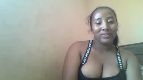 Clarah0123 online show from December 9, 7:28 am