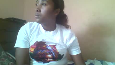 Clarah0123 online show from September 17, 9:22 am