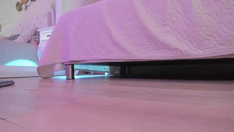 Snapshot of clarisse28 chatting on January 16, 10:23 pm Mistress Clarisse online show from January 16, 10:23 pm