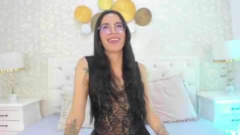 Snapshot of clarisse28 chatting on February 9, 7:30 pm Mistress Clarisse online show from February 9, 7:30 pm