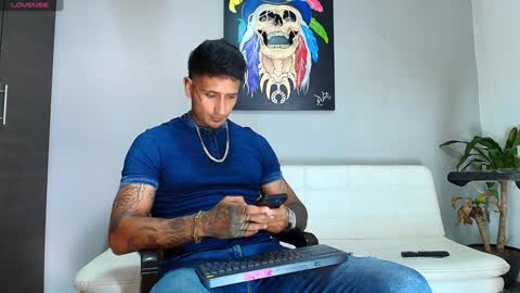 Snapshot of clark__ken chatting on December 14, 8:08 pm Juanpaindependent model online show from December 14, 8:08 pm