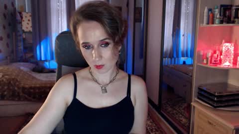 classyinna online show from October 9, 8:45 am