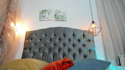 Snapshot of cleo_nilee chatting on October 27, 3:10 am cleo online show from October 27, 3:10 am