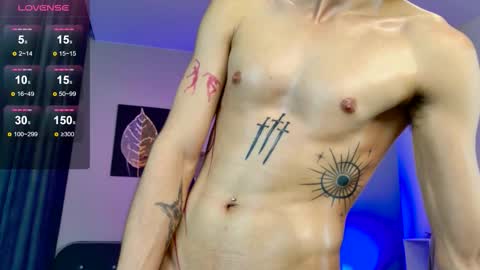 Snapshot of cleo_stringer_ chatting on November 25, 1:44 pm Cleo online show from November 25, 1:44 pm