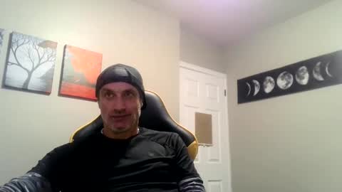 Snapshot of clintwood12 chatting on December 10, 7:05 am chad online show from December 10, 7:05 am