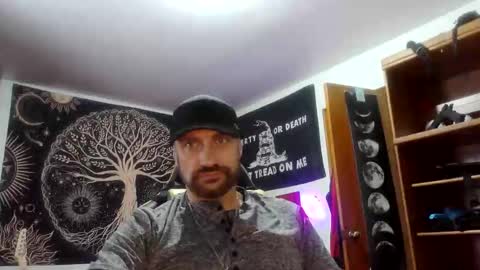 Snapshot of clintwood12 chatting on November 29, 8:01 pm chad online show from November 29, 8:01 pm