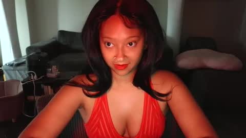 High Queen Clio online show from September 12, 5:57 pm