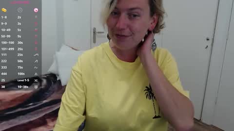 Syl  online show from October 1, 7:14 am