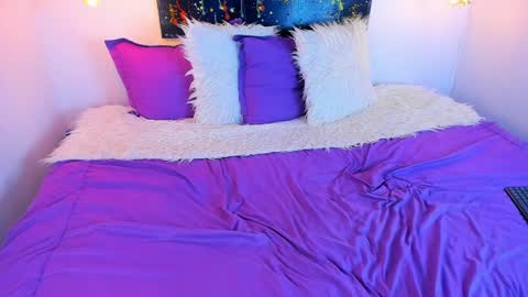 Cloe Bridgee online show from December 15, 3:34 am