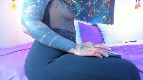 Cloe Bridgee online show from January 5, 2:06 am