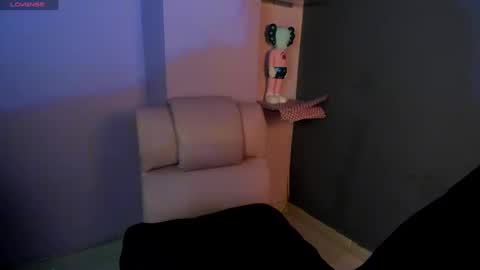 Snapshot of cloe_five chatting on February 11, 8:10 pm CLOE online show from February 11, 8:10 pm