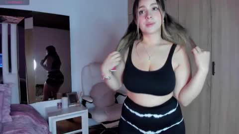 cloeecoopererer online show from November 11, 11:54 am