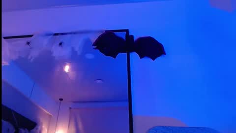 Cloe Stron online show from October 18, 3:24 pm