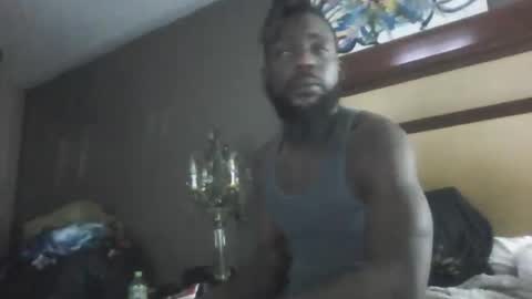 clojohnson2420 online show from December 2, 6:19 am