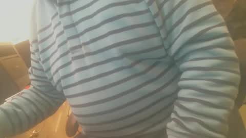 clouds8888 online show from November 17, 12:11 pm