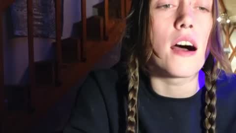 Clover online show from January 10, 10:36 pm