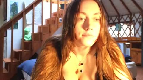 Clover online show from January 26, 8:56 pm