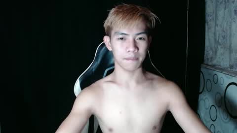 clyde_twinkx online show from November 17, 10:54 am