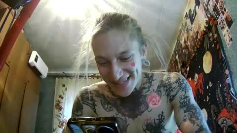 Snapshot of coastal_elf chatting on October 21, 8:37 am Elf online show from October 21, 8:37 am