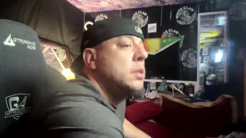 Snapshot of cock_n_creamz_n_wet_dreamz chatting on December 2, 2:19 pm COCK N CREAMZ WET DREAMZ online show from December 2, 2:19 pm