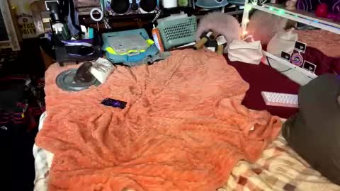 Snapshot of cock_n_creamz_n_wet_dreamz chatting on January 13, 11:52 am COCK N CREAMZ WET DREAMZ online show from January 13, 11:52 am