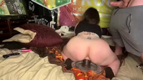 Snapshot of cock_n_creamz_n_wet_dreamz chatting on February 8, 1:33 pm COCK N CREAMZ WET DREAMZ online show from February 8, 1:33 pm