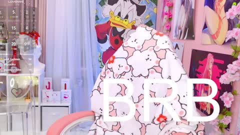 Snapshot of coconut_mia chatting on December 17, 12:34 am Mia online show from December 17, 12:34 am