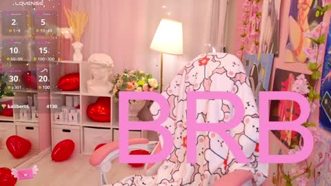 Snapshot of coconut_mia chatting on February 8, 11:45 pm Mia online show from February 8, 11:45 pm