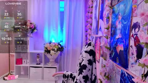 Snapshot of coconut_mia chatting on October 4, 12:03 pm Mia online show from October 4, 12:03 pm