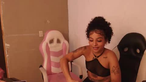 coffe_eyes online show from October 11, 4:01 am