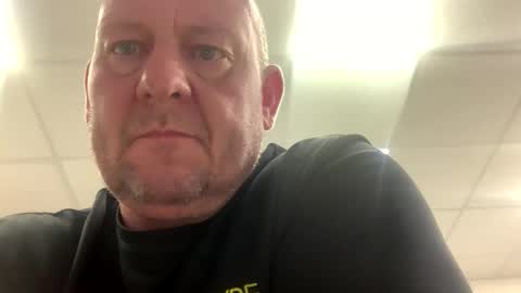 col4nows online show from September 26, 11:58 am