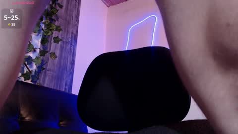 Snapshot of colby_scott chatting on January 25, 7:06 am Colby Scott online show from January 25, 7:06 am