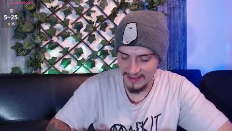 Snapshot of colby_scott chatting on January 26, 11:06 am Colby Scott online show from January 26, 11:06 am