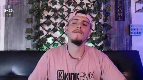 Snapshot of colby_scott chatting on February 19, 5:27 am Colby Scott online show from February 19, 5:27 am