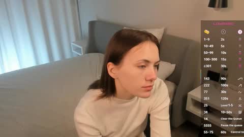 Snapshot of colbymcroberts chatting on October 2, 1:12 am Carry online show from October 2, 1:12 am