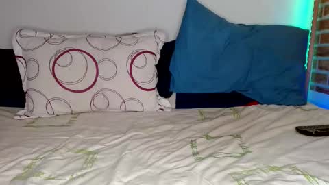 IG  online show from February 19, 8:52 pm