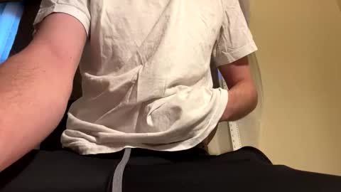 Snapshot of college_boy_tx chatting on December 16, 6:57 pm college_boy_tx online show from December 16, 6:57 pm