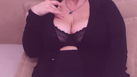 Maddison online show from February 9, 3:12 pm