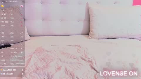  MEGAN  online show from January 12, 10:33 pm