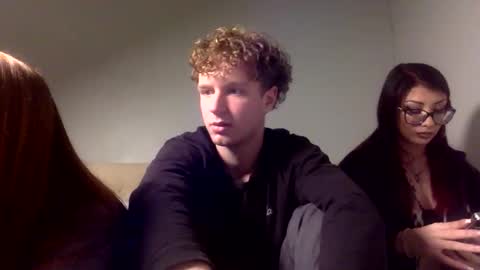 collin_swell online show from December 1, 4:17 am