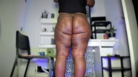 Noni online show from September 9, 1:38 am