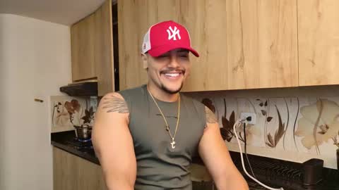 Snapshot of colton_mars chatting on November 20, 5:51 am Jhoan online show from November 20, 5:51 am