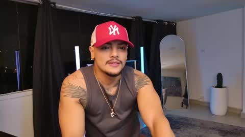 Snapshot of colton_mars chatting on December 16, 7:13 am Jhoan online show from December 16, 7:13 am